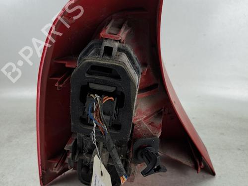 Used Right taillight Right taillight 37384646 37384646