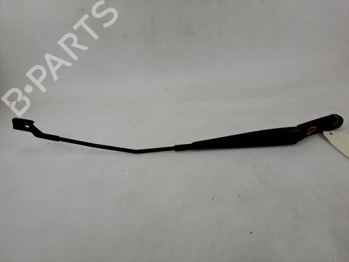 Used Front windshield wiper arm Front windshield wiper arm 37389546 37389546