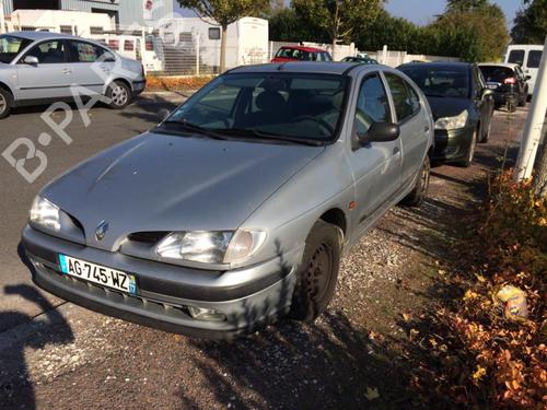 Used Parts RENAULT MEGANE I (BA0/1_) 1.6 e (BA0F, BA0S) 4809661