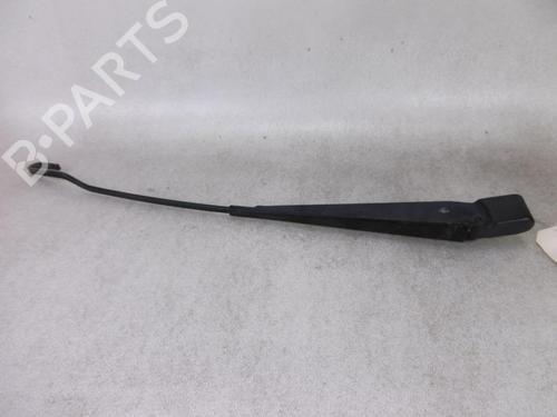 Used Front windshield wiper arm Front windshield wiper arm 37377178 37377178