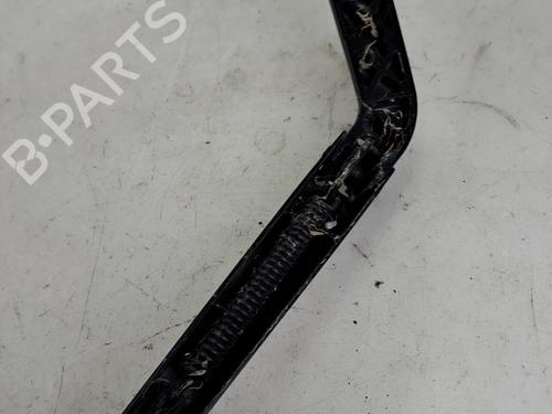 Used Front windshield wiper arm Front windshield wiper arm 37395882 37395882