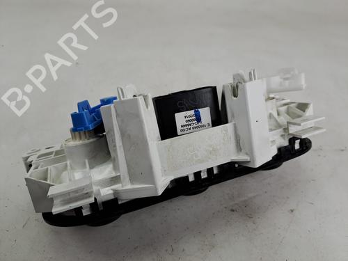 Used Climate control Climate control 37399154 37399154