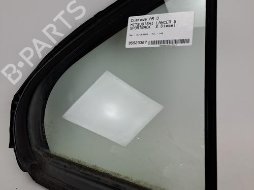 Used Rear right door window Rear right door window 37390572 37390572