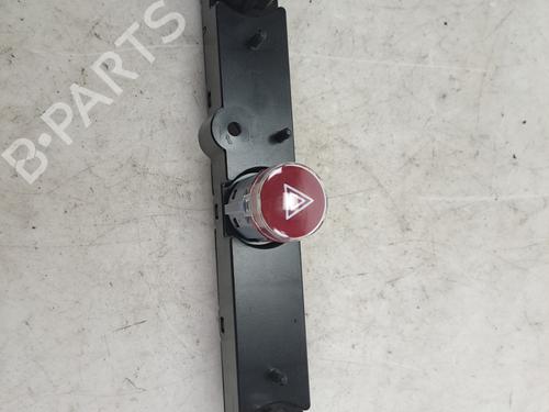 warning-switch-fiat-500x-334_-2014-37392854 main image