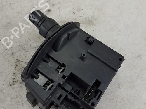 Mando intermitentes / limpia Mando intermitentes / limpia RENAULT CLIO III (BR0/1, CR0/1) 1.5 dCi (C/BR0G, C/BR1G) (68 hp) 37399643 37399643