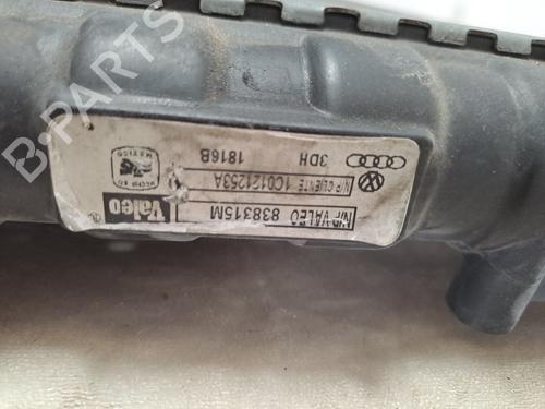 Used Water radiator Water radiator 37389457 37389457