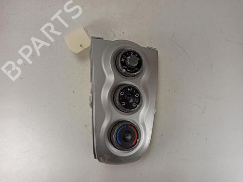 Comando clima Comando clima TOYOTA YARIS (_P9_) 1.4 D-4D (NLP90_, NLP90R) (90 hp) 37380716 37380716