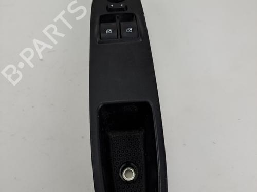 Raamschakelaar links voor Raamschakelaar links voor FIAT PUNTO (199_) [2012-2026] 37397184 37397184