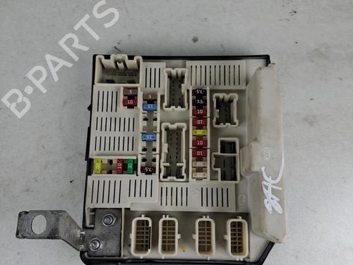 Used Fuse box Fuse box 37384696 37384696