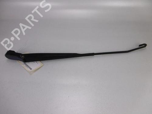 Used Front windshield wiper arm Front windshield wiper arm 37377812 37377812