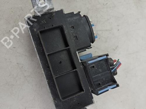 elektronisk-modul-renault-trafic-iii-van-fg_-2014-37398308 main image
