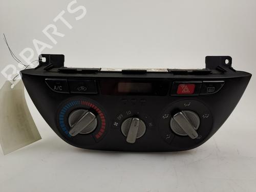 Climate control TOYOTA RAV 4 II (_A2_) 2.0 D 4WD (CLA20_, CLA21_, CLA20R, CLA21R) | BP37391371I5 - Image 2
