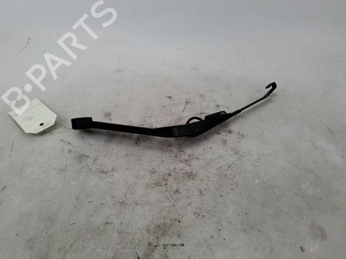 Used Rear windshield wiper arm Rear windshield wiper arm 37387592 37387592