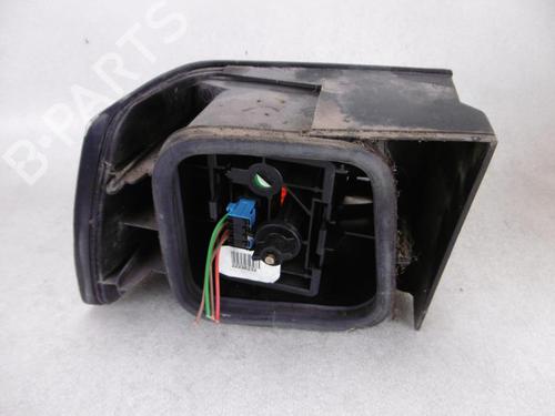 Used Right taillight Right taillight 37377008 37377008