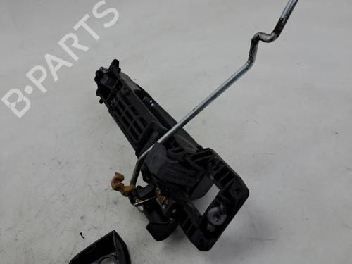 Maniglia esterna anteriore sinistra Maniglia esterna anteriore sinistra TOYOTA AURIS (_E15_) 1.4 D-4D (NDE150_, NDE150R) (90 hp) 37398050 37398050