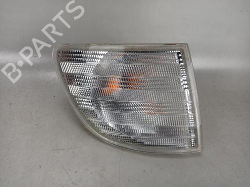 Used Right front indicator Right front indicator MERCEDES-BENZ VITO Bus (W638) 108 CDI 2.2 (638.194) (82 hp) 40597223 40597223