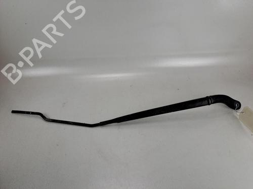 front-windshield-wiper-arm-renault-megane-iv-hatchback-b9amn_-2015-37383701 main image