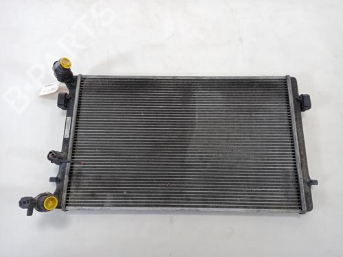 Used Water radiator Water radiator 37379582 37379582