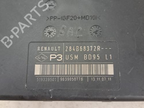 Used Fuse box Fuse box 37389383 37389383