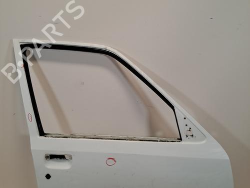 Used Right front door Right front door 37377630 37377630