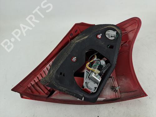 Venstre baglygte Venstre baglygte TOYOTA YARIS (_P9_) 1.4 D-4D (NLP90_, NLP90R) (90 hp) 37393637 37393637