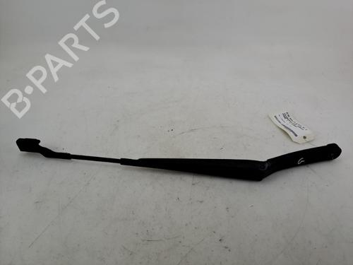 Used Front windshield wiper arm Front windshield wiper arm 37388854 37388854