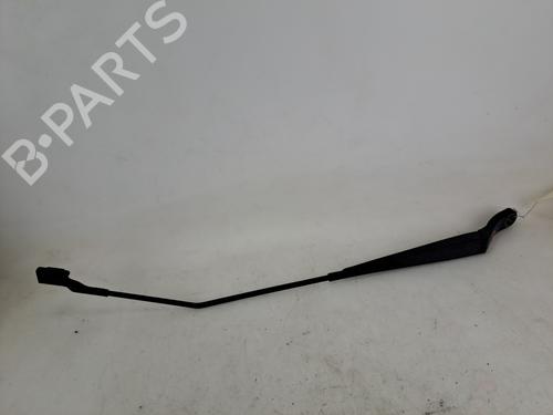Used Front windshield wiper arm Front windshield wiper arm 37395253 37395253