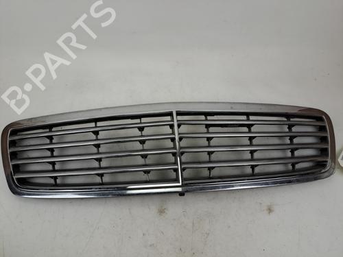 grille-mercedes-benz-c-class-w203-2000-2001-2002-2003-2004-2005-2006-2007-37388889 main image