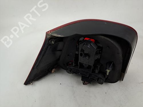 Fanale posteriore destro Fanale posteriore destro VW GOLF IV (1J1) 1.9 TDI (130 hp) 37389230 37389230