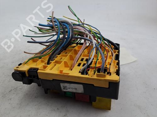 Used Fuse box Fuse box 37389293 37389293