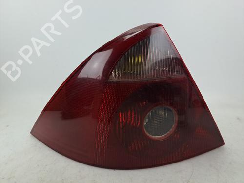 Fanale posteriore sinistro Fanale posteriore sinistro FORD MONDEO III (B5Y) [2000-2007] 37389224 37389224