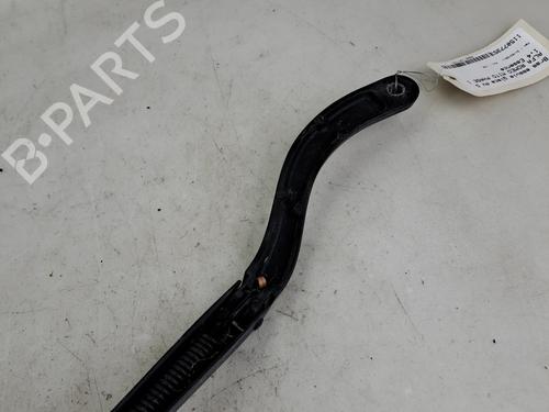 front-windshield-wiper-arm-alfa-romeo-mito-955_-2008-2009-2010-2011-2012-2013-2014-2015-2016-2017-2018-37396343 main image