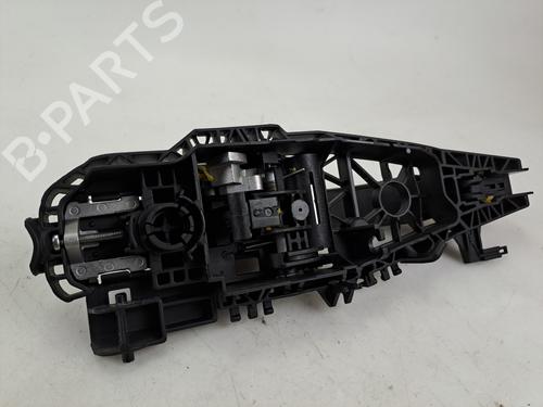 rear-left-exterior-door-handle-fiat-500x-334_-2014-37392839 main image