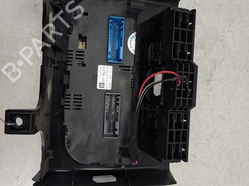 climate-control-opel-zafira-a-mpv-t98-1999-2000-2001-2002-2003-2004-2005-2006-37385666 main image