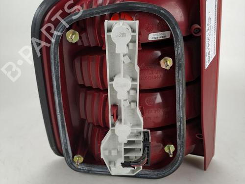 Used Right taillight Right taillight 37382719 37382719