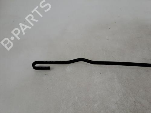 Used Front windshield wiper arm Front windshield wiper arm 37387326 37387326