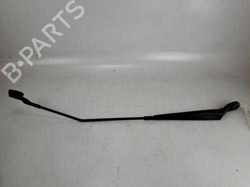 Used Front windshield wiper arm Front windshield wiper arm 37384095 37384095