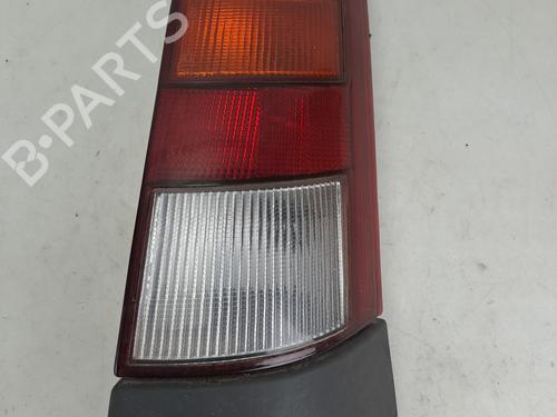 Używane Lampa tylna prawa Lampa tylna prawa RENAULT SUPER 5 (B/C40_) 1.2 (B/C40F) (55 hp) 37394687 37394687