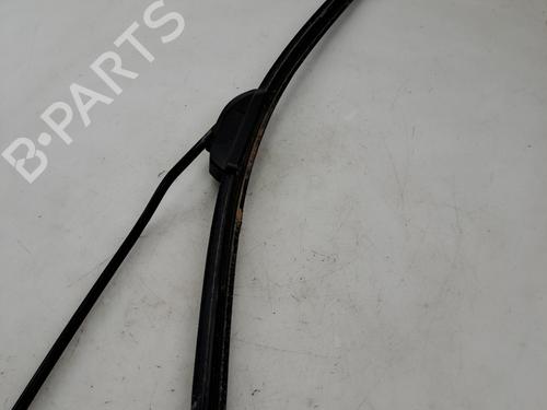Used Front windshield wiper arm Front windshield wiper arm 37389489 37389489