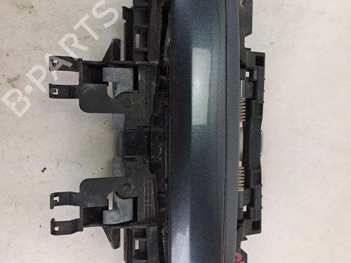 puxador-exterior-tras-direito-audi-a8-d3-4e2-4e8-2002-2003-2004-2005-2006-2007-2008-2009-2010-37394125 main image