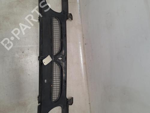 Rejilla Rejilla RENAULT RAPID Box Body/MPV (F40_, G40_) 1.9 D (F40R) (54 hp) 37384913 37384913