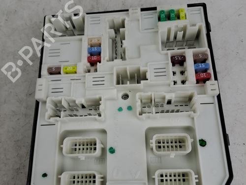 Used Fuse box Fuse box 37746892 37746892