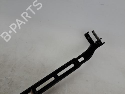 front-windshield-wiper-arm-bmw-3-touring-e91-2004-2005-2006-2007-2008-2009-2010-2011-2012-37388402 main image