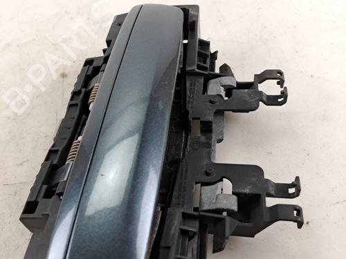 puxador-exterior-tras-esquerdo-audi-a8-d3-4e2-4e8-2002-2003-2004-2005-2006-2007-2008-2009-2010-37394126 main image