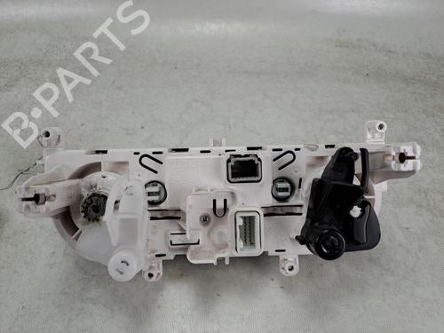 climate-control-renault-clio-iv-bh_-2012-2013-2014-2015-2016-2017-2018-2019-2020-2021-37384798 main image