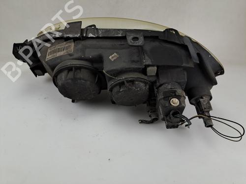 Faro anteriore destro Faro anteriore destro RENAULT MEGANE I Coach (DA0/1_) 1.6 16V (DA0B, DA04, DA11) (107 hp) 37397394 37397394