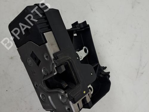 front-left-lock-opel-vivaro-a-van-x83-2001-2002-2003-2004-2005-2006-2007-2008-2009-2010-2011-2012-2013-2014-2015-37398020 main image