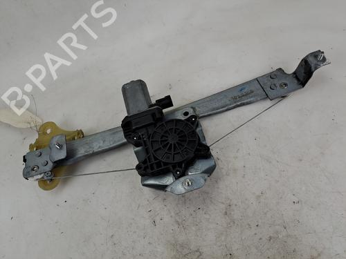 Używane Mechanizm podnoszenia szyby tylnej prawej Mechanizm podnoszenia szyby tylnej prawej RENAULT CAPTUR I (J5_, H5_) 1.5 dCi 90 (J5N4, J5M5, J5MW, J5M6, J5AL, J5AJ) (90 hp) 37399032 37399032