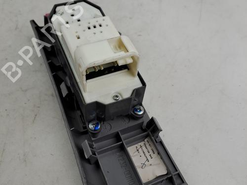 Left front window switch TOYOTA YARIS (_P9_) 1.4 D-4D (NLP90_, NLP90R) | BP37393636I27 - Image 2