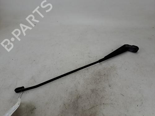 Used Front windshield wiper arm Front windshield wiper arm 37394858 37394858
